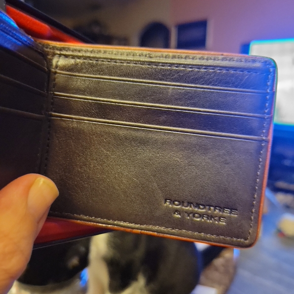 New Mens leather Roundtree And Yorke Brown wallet. - Picture 2 of 8